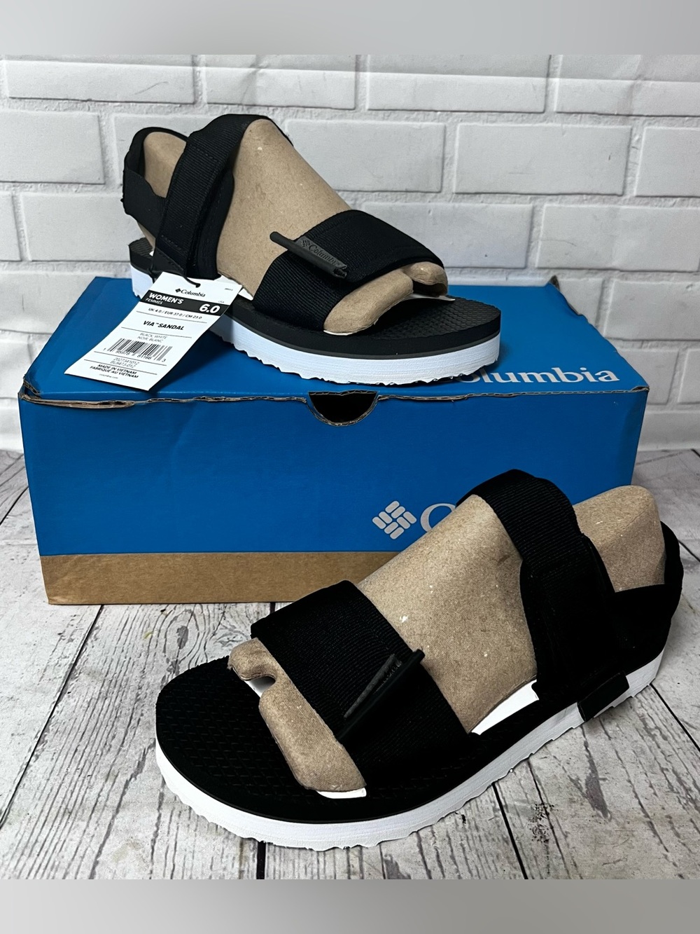 Columbia Women Size 6 Via Sport Lightweight Quick-Drying Sandals Black NEW